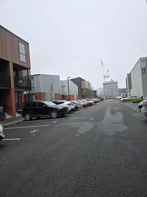 Modern Apartment In Central City Christchurch