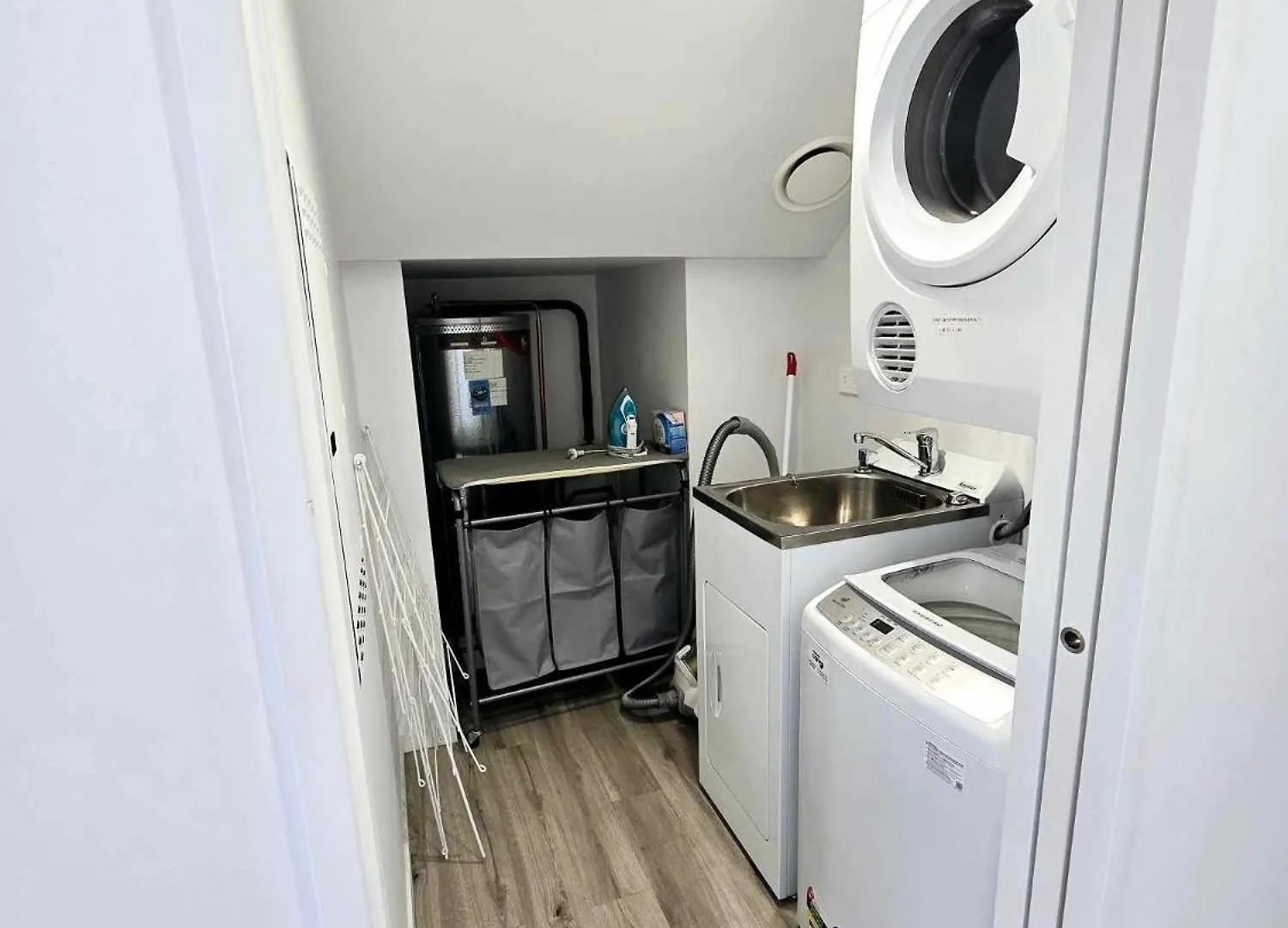 Modern Apartment In Central City Christchurch